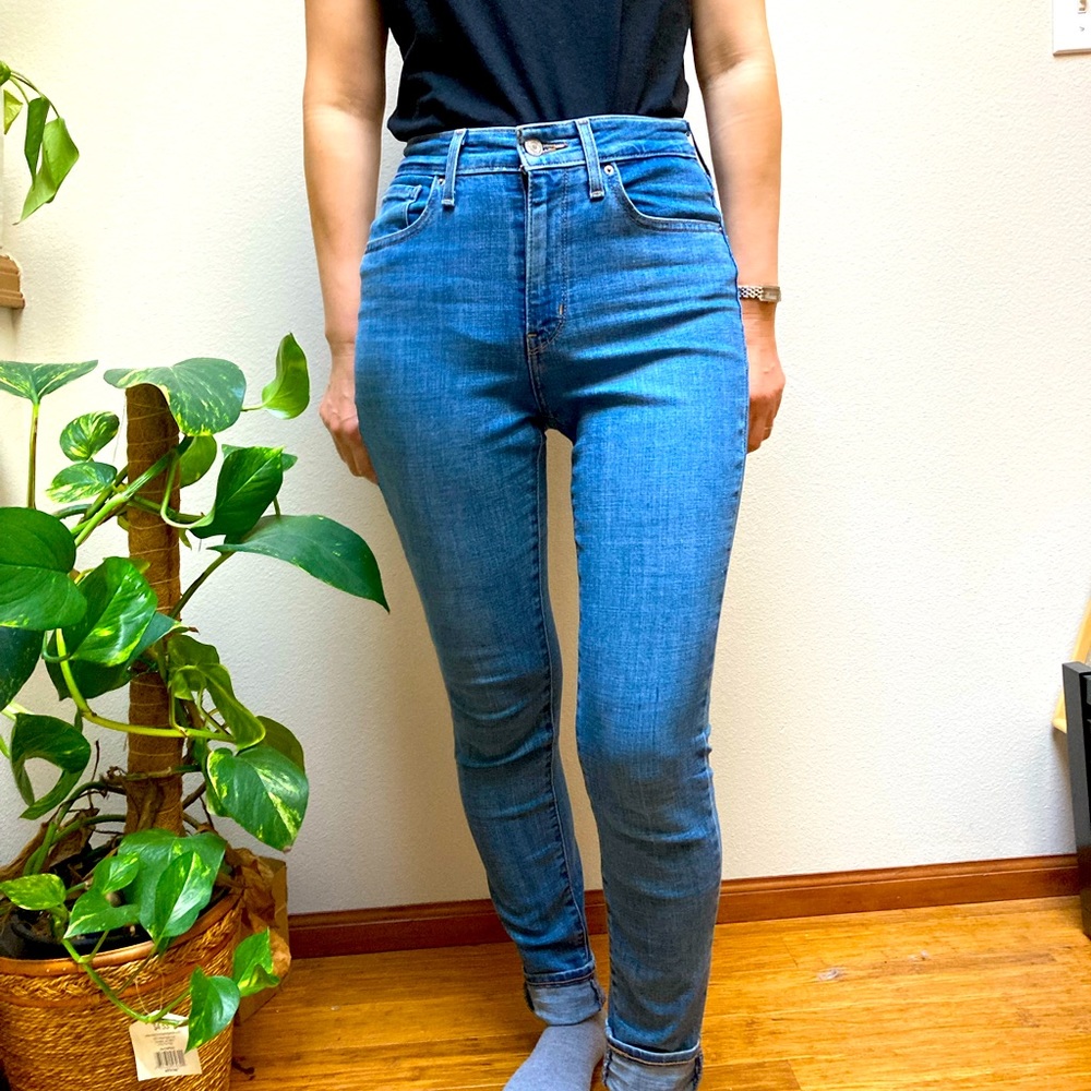 Levi’s 721 High Waisted Skinny Jeans
